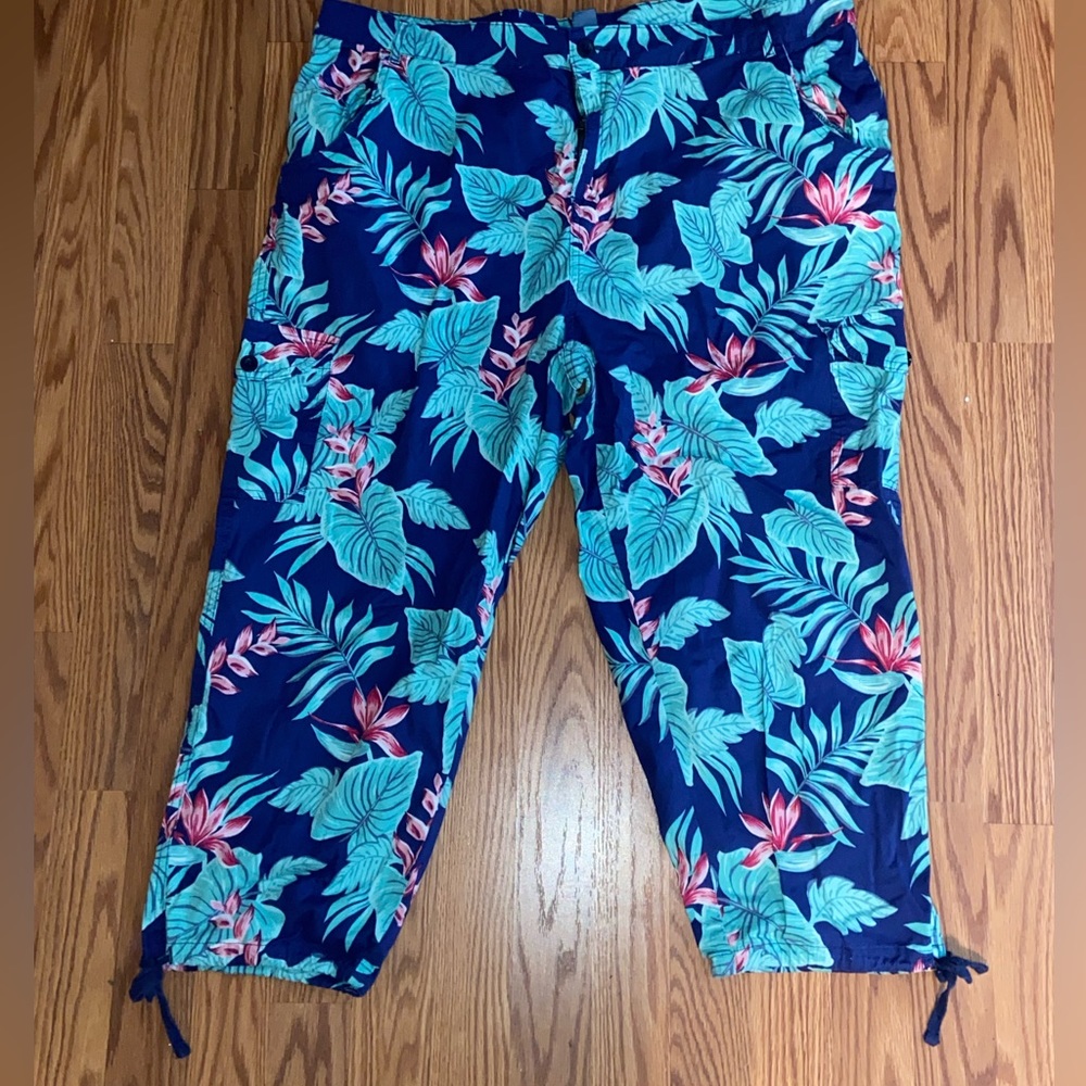 Tropical Cargo Capris